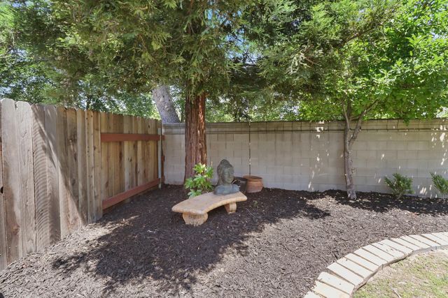648 Spaulding Dr, Roseville, CA 95678