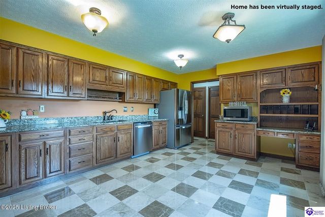 11441 Rineyville Road, Vine Grove, KY 40175
