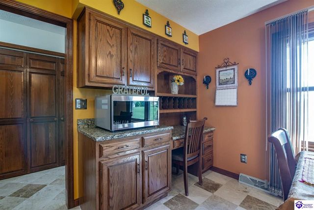 11441 Rineyville Road, Vine Grove, KY 40175