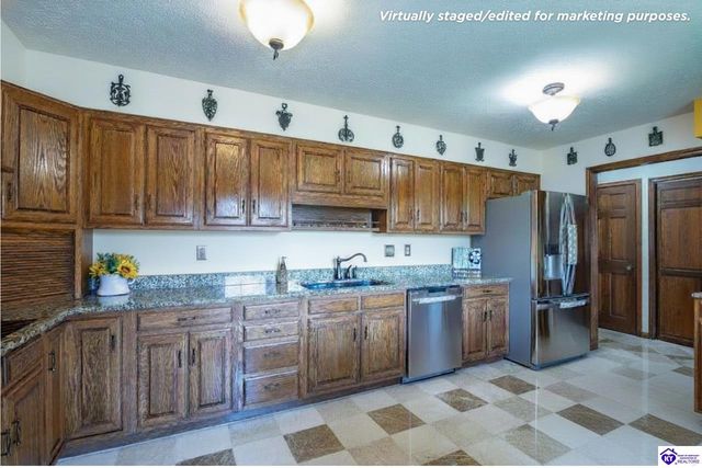 11441 Rineyville Road, Vine Grove, KY 40175