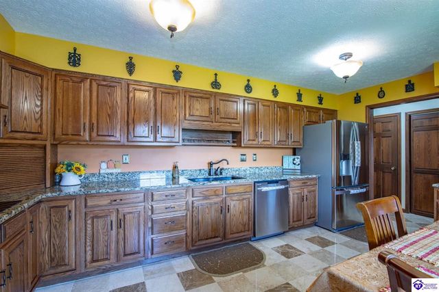 11441 Rineyville Road, Vine Grove, KY 40175