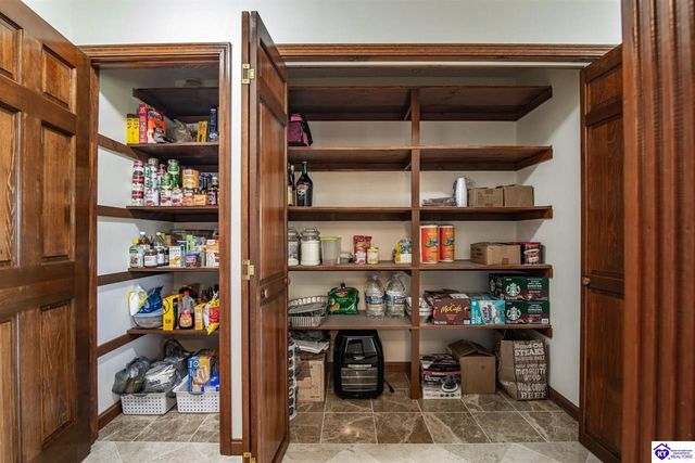 11441 Rineyville Road, Vine Grove, KY 40175