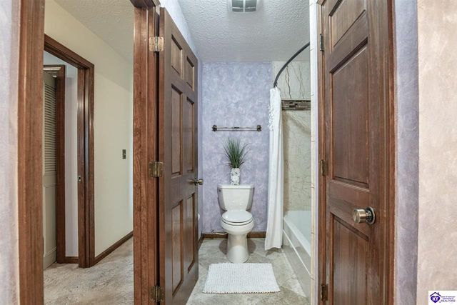 11441 Rineyville Road, Vine Grove, KY 40175