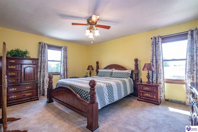 11441 Rineyville Road, Vine Grove, KY 40175