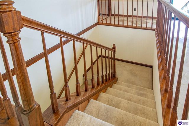 11441 Rineyville Road, Vine Grove, KY 40175