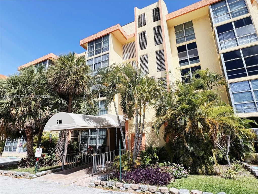 210 172nd Street 333, Sunny Isles Beach, FL 33160