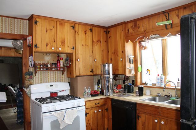 1579 Monroe Road, Littleton, NH 03561