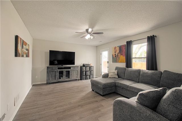 17230 W 156th Terrace, Olathe, KS 66062