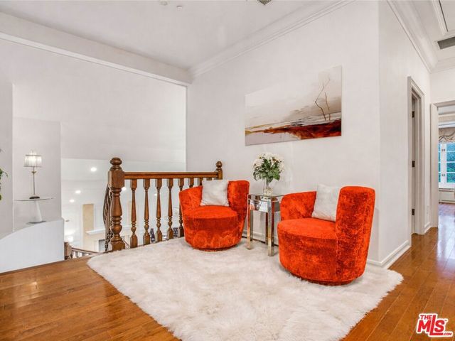 6111 County Oak Road, Woodland Hills, CA 91367
