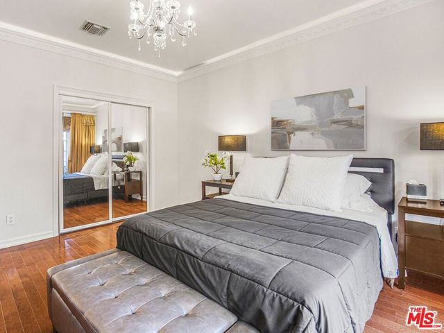 6111 County Oak Road, Woodland Hills, CA 91367