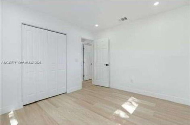 5701 SW 41st Street ., West Park, FL 33023