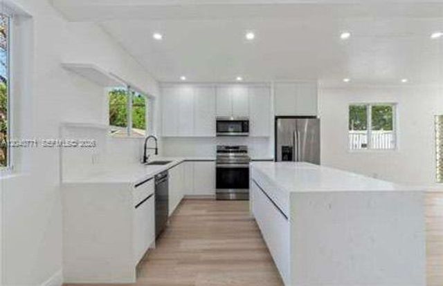 5701 SW 41st Street ., West Park, FL 33023