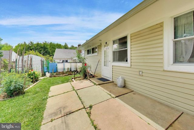 818 E JEFFERSON ST, Rockville, MD 20852