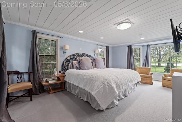 3937 Englewood Court, West Bloomfield Charter Township, MI 48323