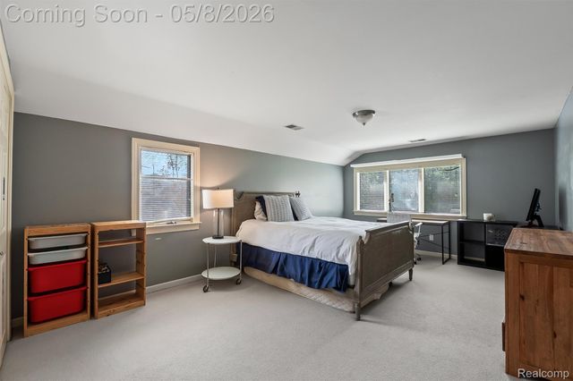 3937 Englewood Court, West Bloomfield Charter Township, MI 48323