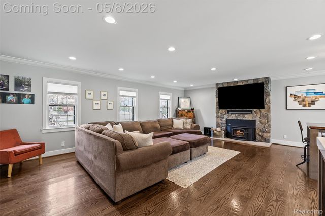 3937 Englewood Court, West Bloomfield Charter Township, MI 48323