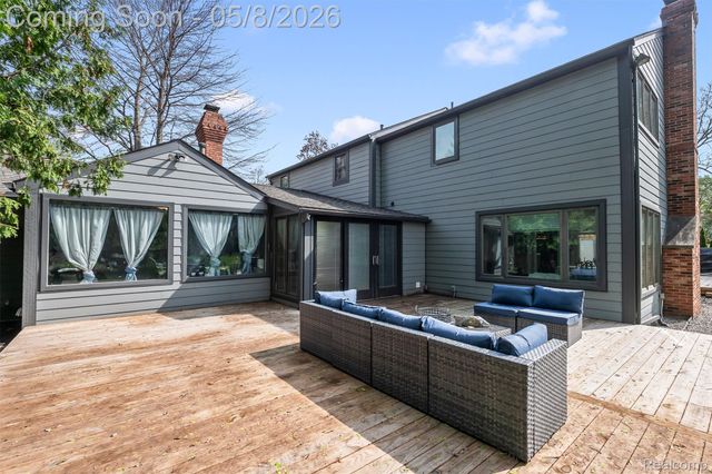 3937 Englewood Court, West Bloomfield Charter Township, MI 48323