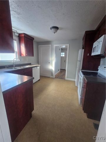 154 East Bacon Street, Sangerfield, NY 13480