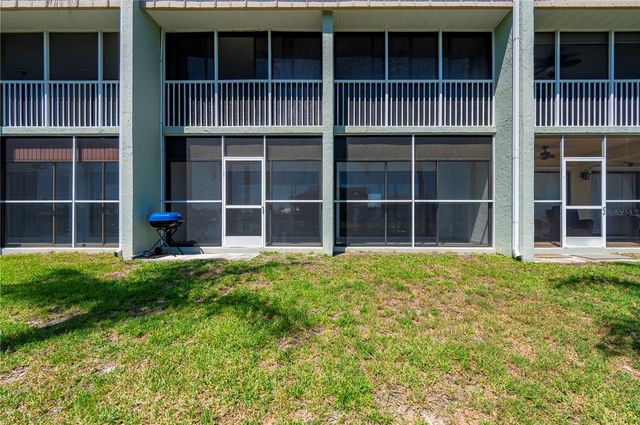 1400 MINEO DRIVE 12T, Punta Gorda, FL 33950