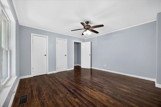 310 Hawkins Avenue, Huntsville, AR 72740