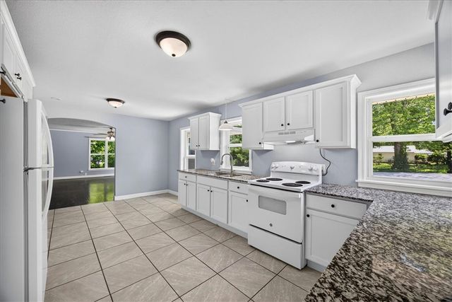 310 Hawkins Avenue, Huntsville, AR 72740