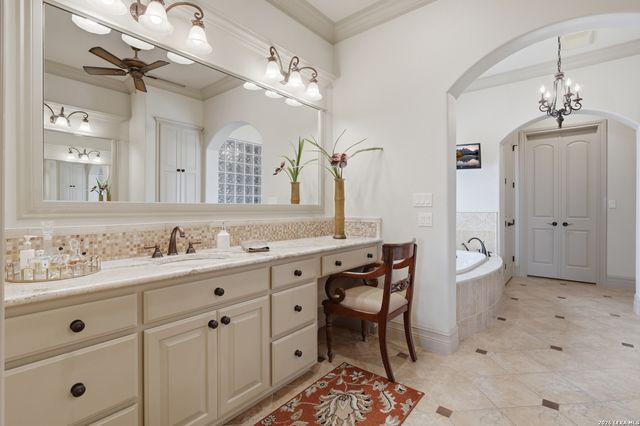 168 Hill Myna Lane, Spring Branch, TX 78070