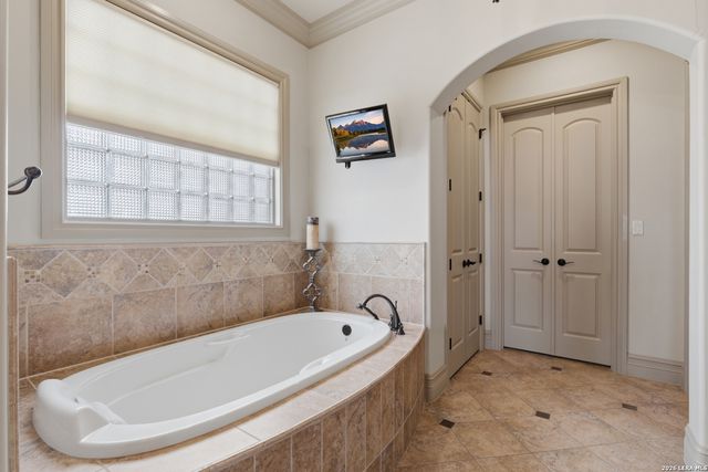 168 Hill Myna Lane, Spring Branch, TX 78070