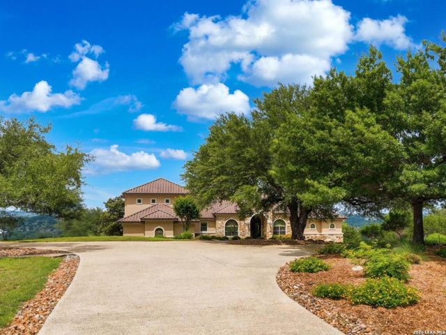 168 Hill Myna Lane, Spring Branch, TX 78070