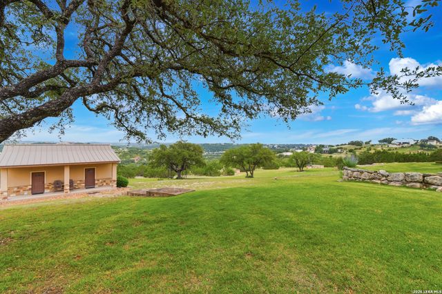 168 Hill Myna Lane, Spring Branch, TX 78070