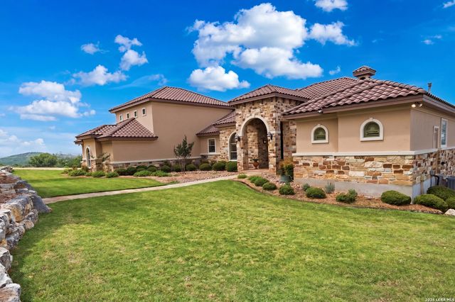 168 Hill Myna Lane, Spring Branch, TX 78070