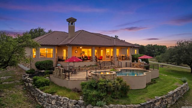 168 Hill Myna Lane, Spring Branch, TX 78070