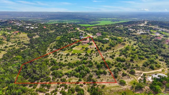 168 Hill Myna Lane, Spring Branch, TX 78070