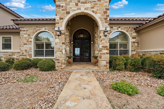 168 Hill Myna Lane, Spring Branch, TX 78070