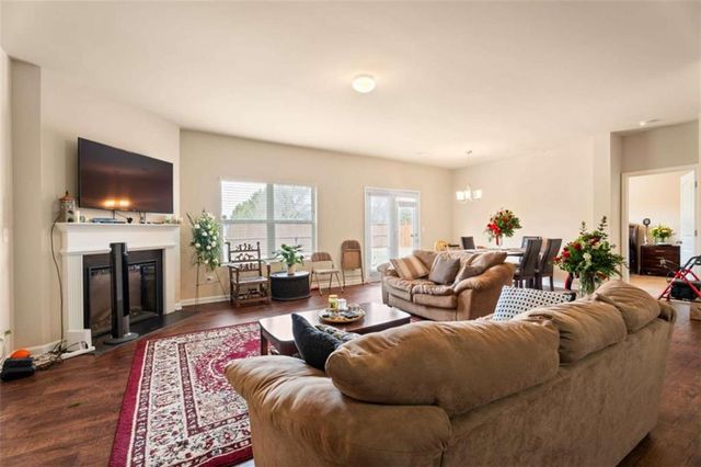 1744 Sandy Trail Drive, Hampton, GA 30228