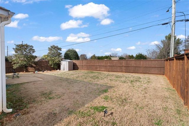 1744 Sandy Trail Drive, Hampton, GA 30228