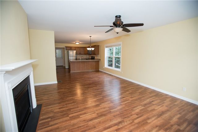 3 Brookscrest Way, Rochester, NY 14611