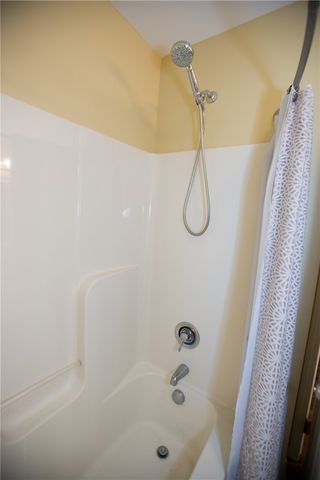 3 Brookscrest Way, Rochester, NY 14611