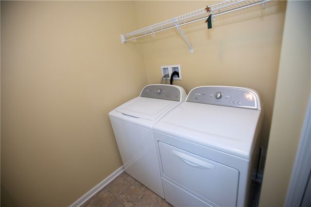 3 Brookscrest Way, Rochester, NY 14611