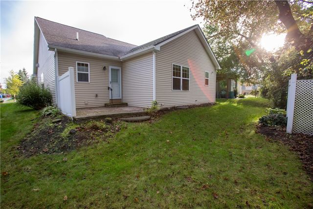 3 Brookscrest Way, Rochester, NY 14611