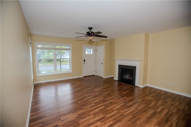 3 Brookscrest Way, Rochester, NY 14611