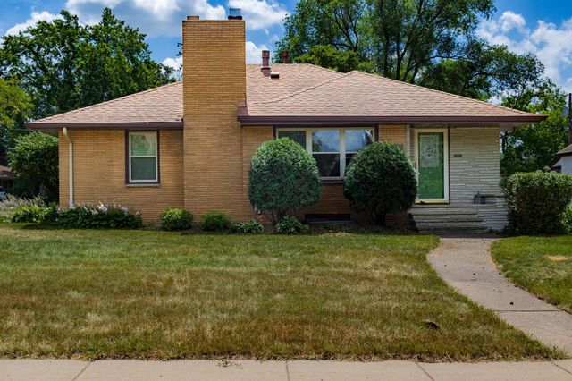 4201 40th Avenue N, Robbinsdale, MN 55422