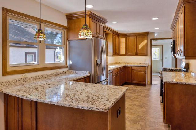 4201 40th Avenue N, Robbinsdale, MN 55422