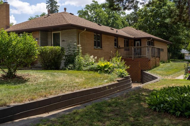 4201 40th Avenue N, Robbinsdale, MN 55422