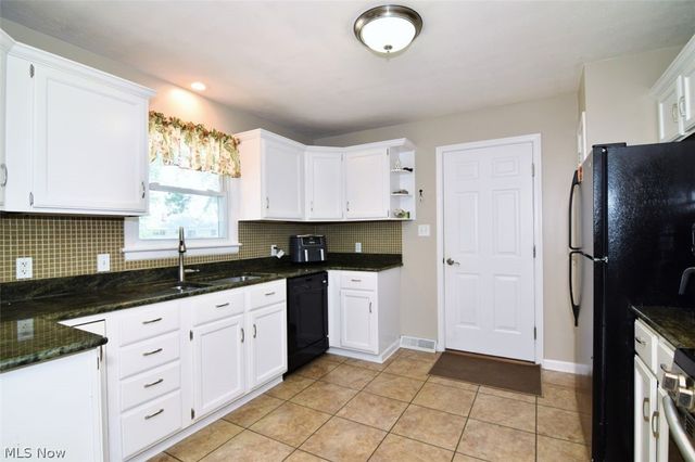 1031 Cessna Drive, Macedonia, OH 44056