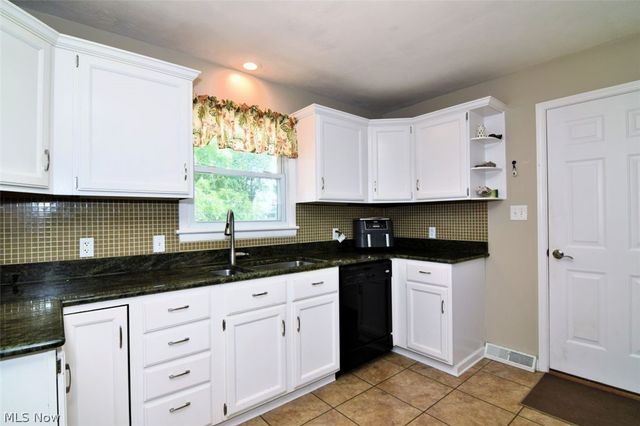 1031 Cessna Drive, Macedonia, OH 44056