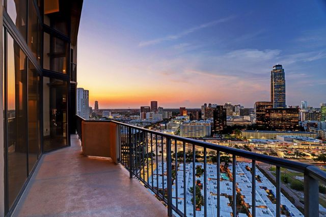 3350 Mccue Road 2404, Houston, TX 77056