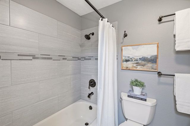 6807 Tomaker Ln, Spokane, WA 99223