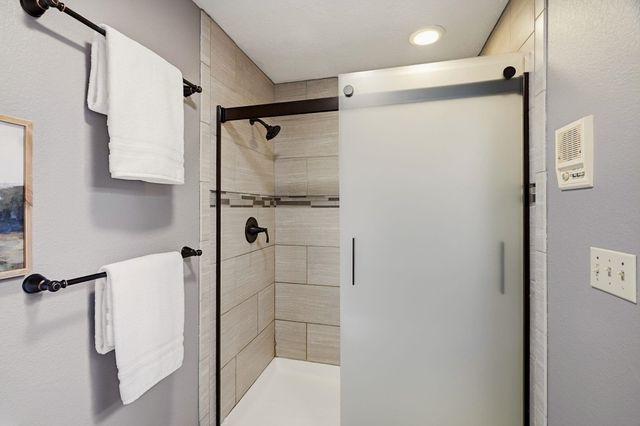 6807 Tomaker Ln, Spokane, WA 99223