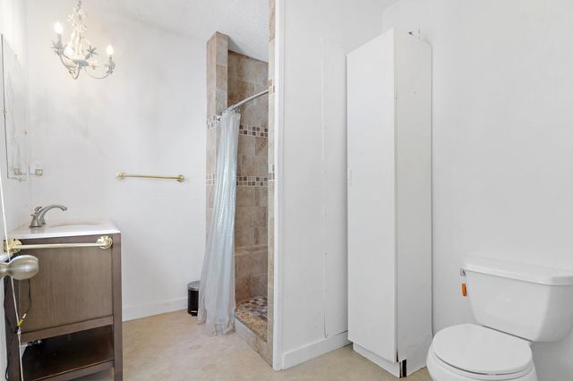 132 Washington St, St Augustine, FL 32084