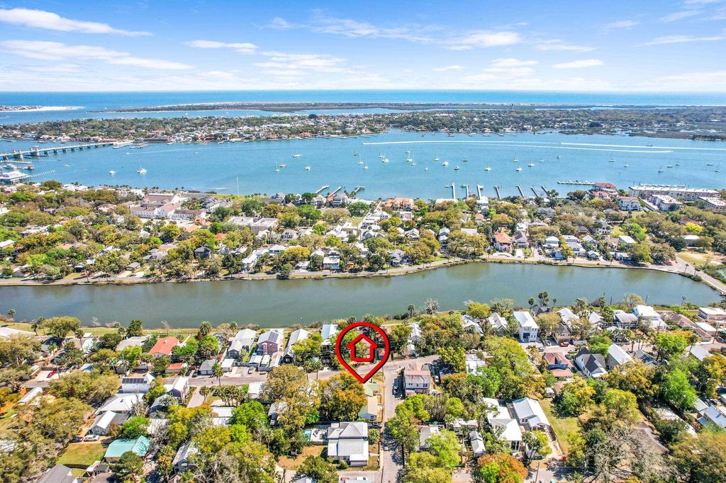 132 Washington St, St Augustine, FL 32084